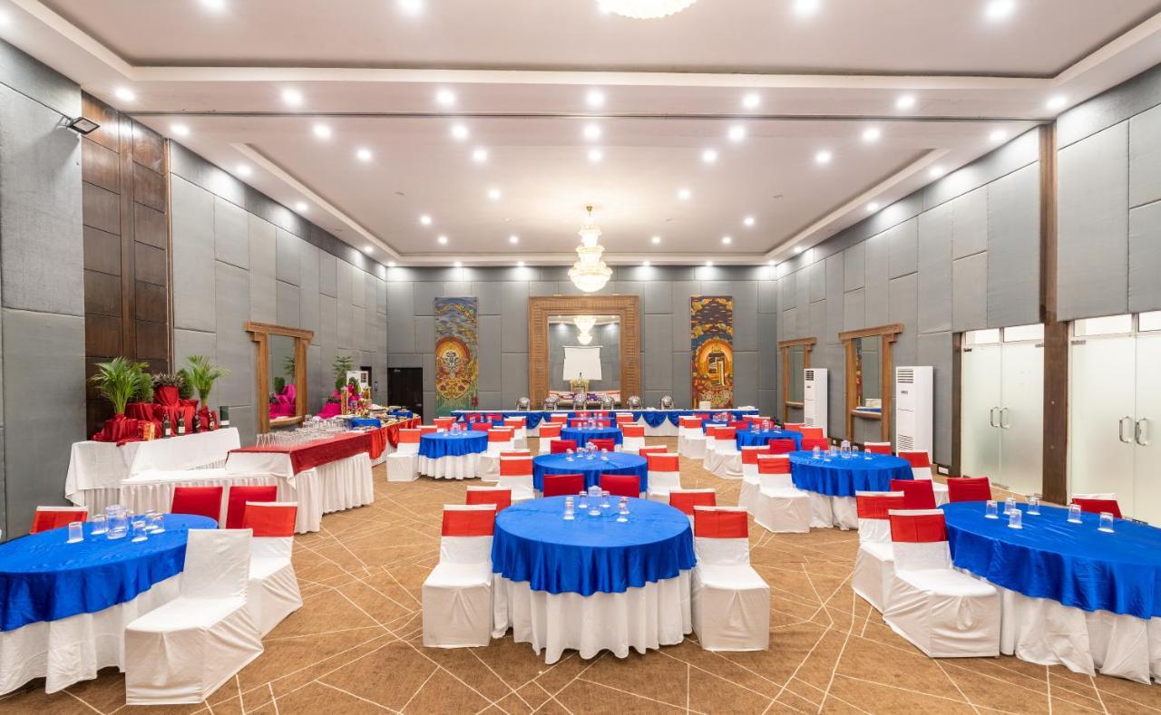 Soaltee Westend Premier Nepalganj Bagian luar foto